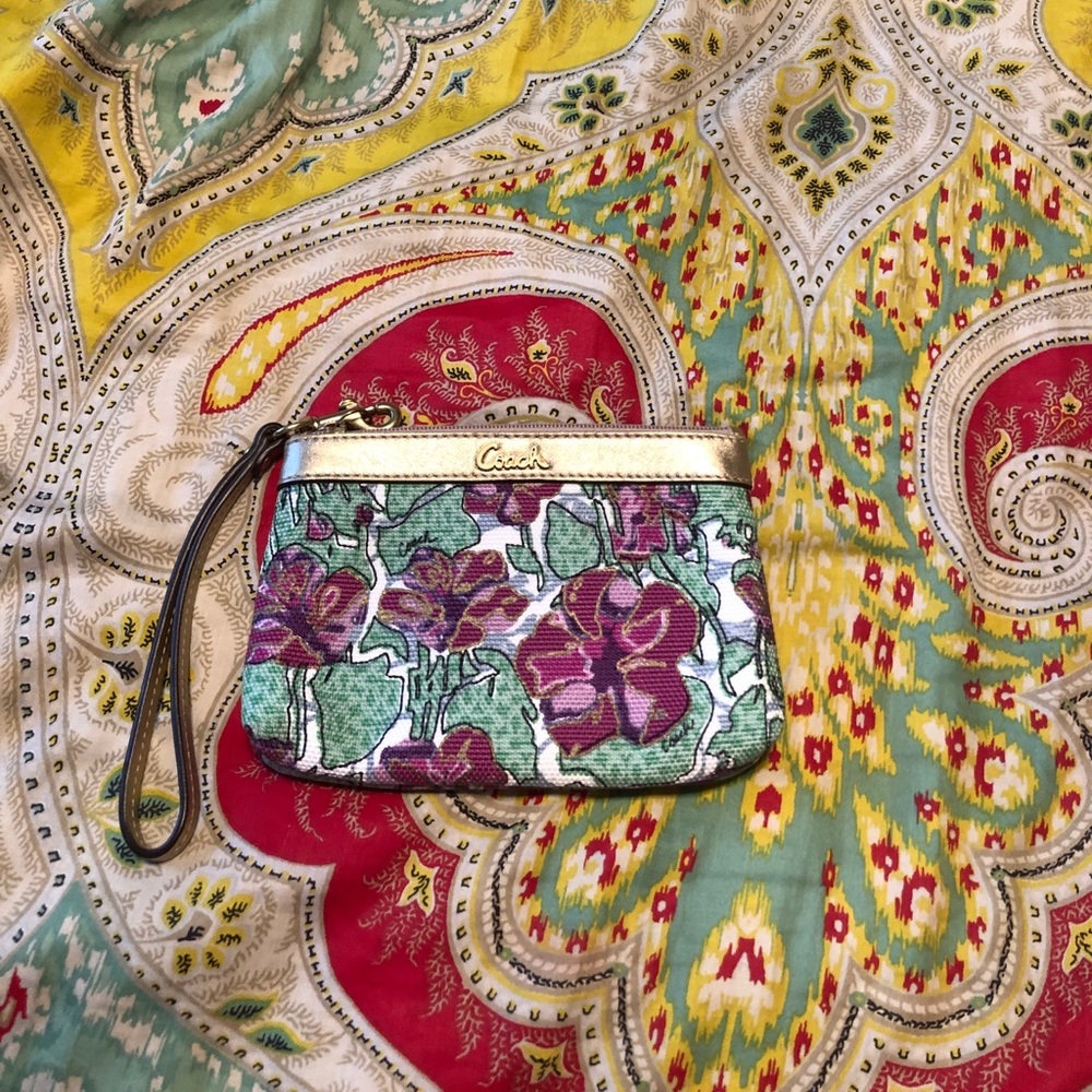 Gold leather and floral print wristlet!!!
